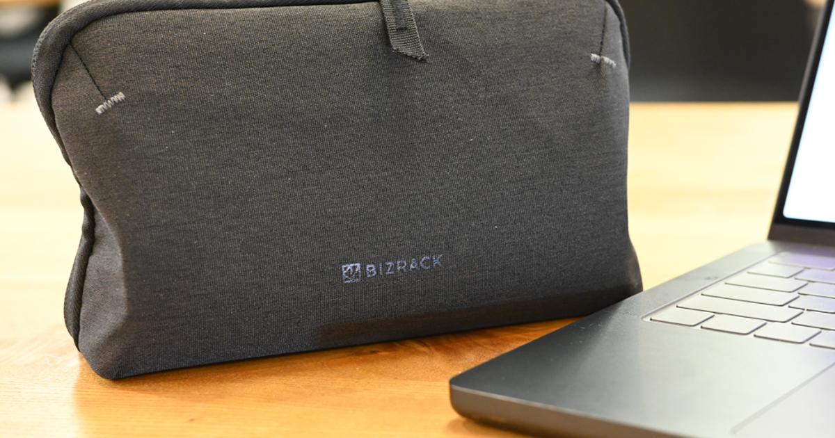 なんだ、このちょうどよさ。ガジェットポーチでお悩みなら「BIZRACK」試してみて