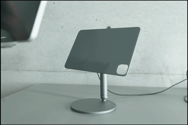 置くだけ充電と柔軟な角度調整が秀逸！｢REDBEAN P2｣はiPadの戦闘