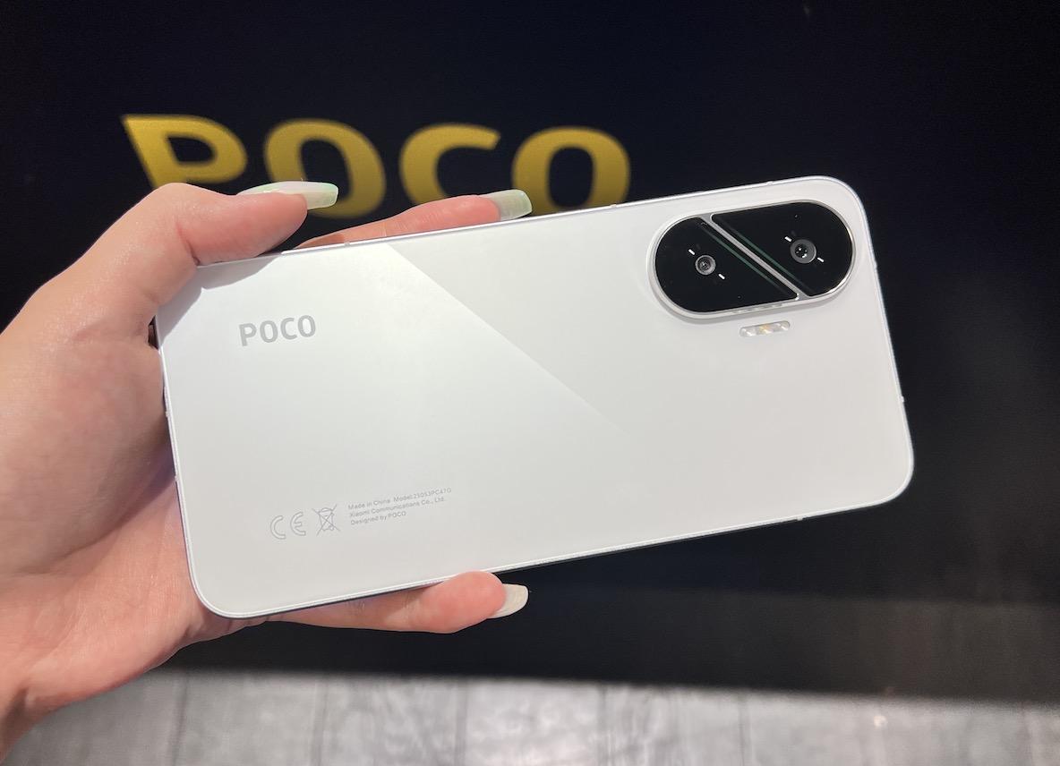 シャオミの新作スマホ。5万円台でゲームもサクサク、AIで最適化