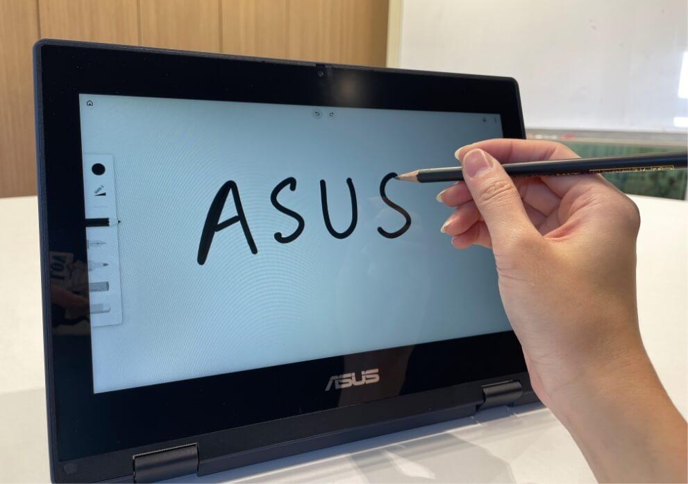 ASUS Chromebook タッチペン付き　黒 勉強も仕事も遊びもこれ1台。高精度スタイラスペンを付属したわずか約