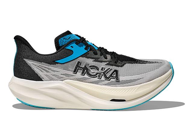 跳ねるような推進力。HOKAのカーボンプレート入りシューズは横ブレも