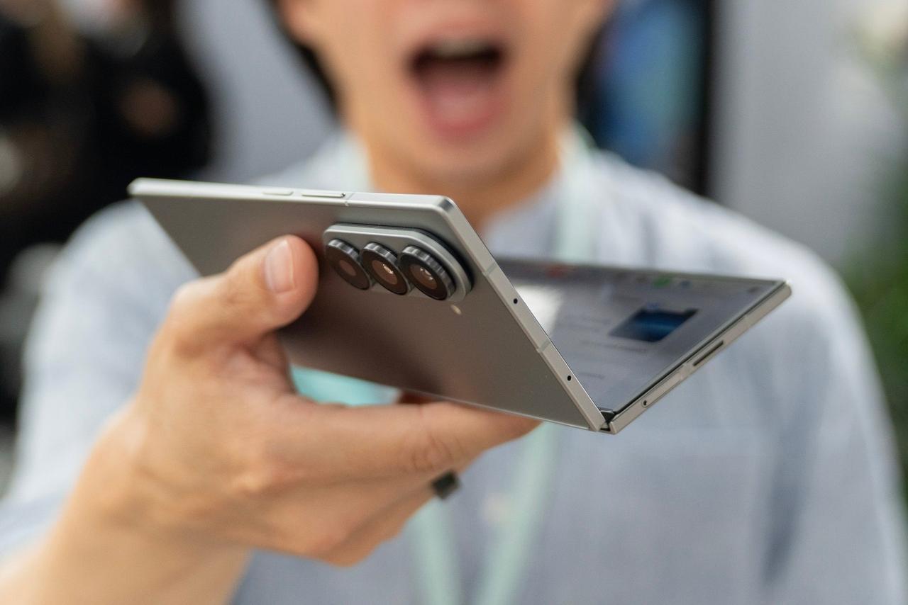 世界最薄？のHonor Magic V5より、Galaxy Z Fold7の方が薄い説