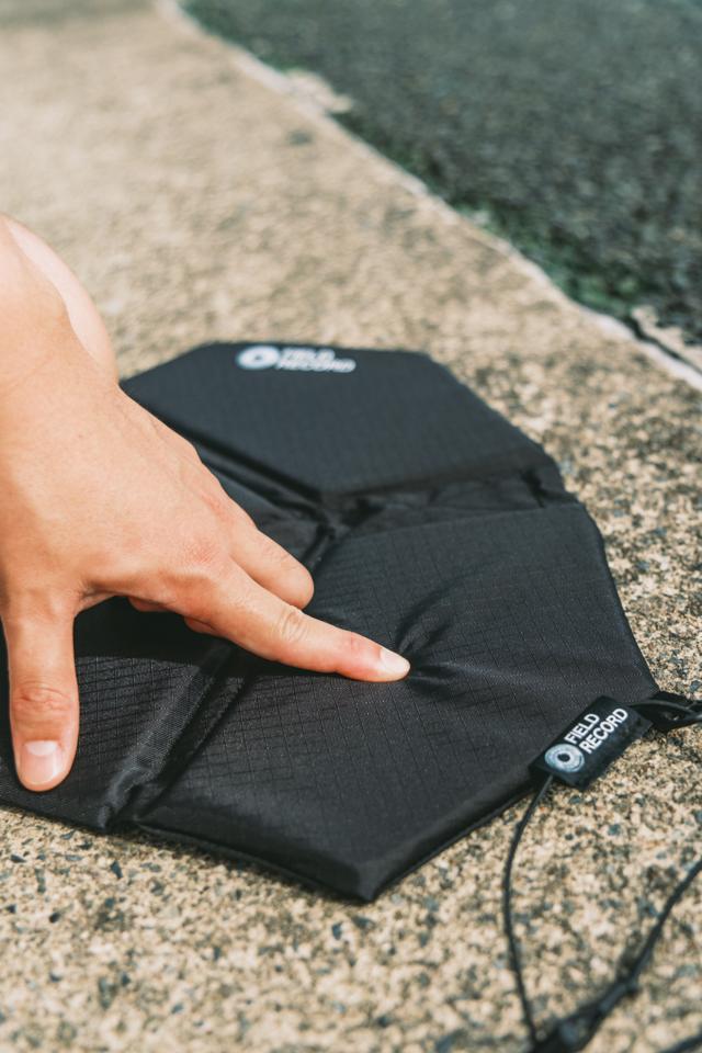 登山ブランドが本気でつくった｢お尻専用ギア｣で、座る悩みが全解決