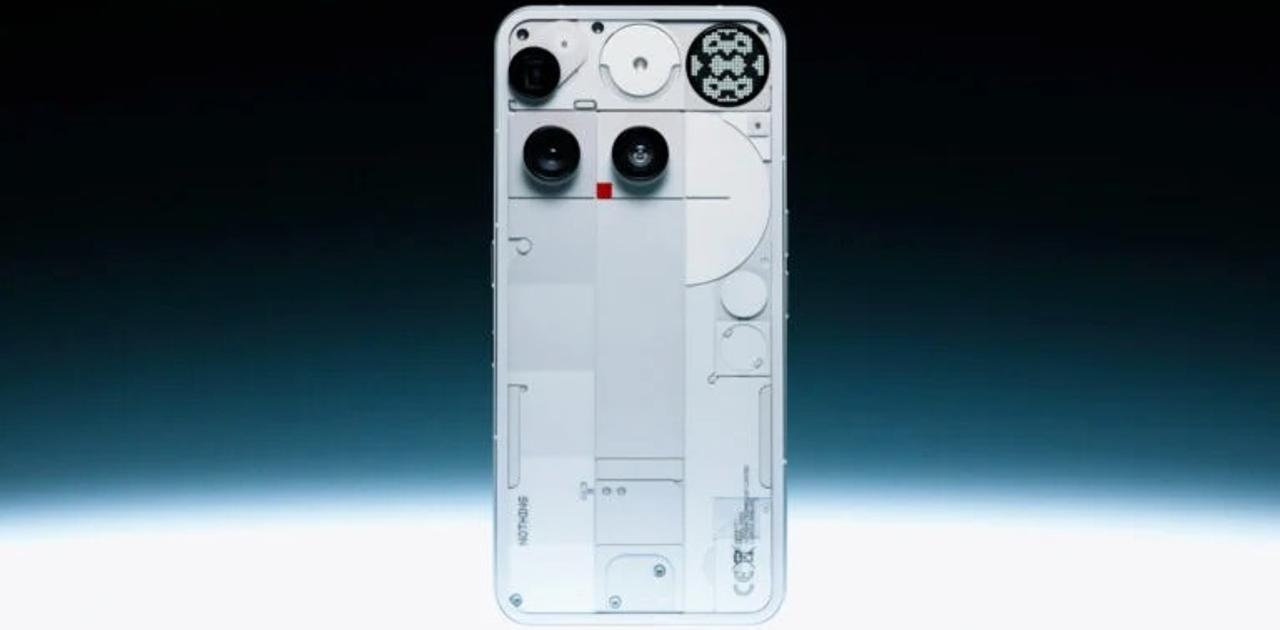 ギズモード・ジャパンのニュース記事「アンチにはごめんだけど。｢Nothing Phone 3｣のデザイン、悪くないよ」の画像