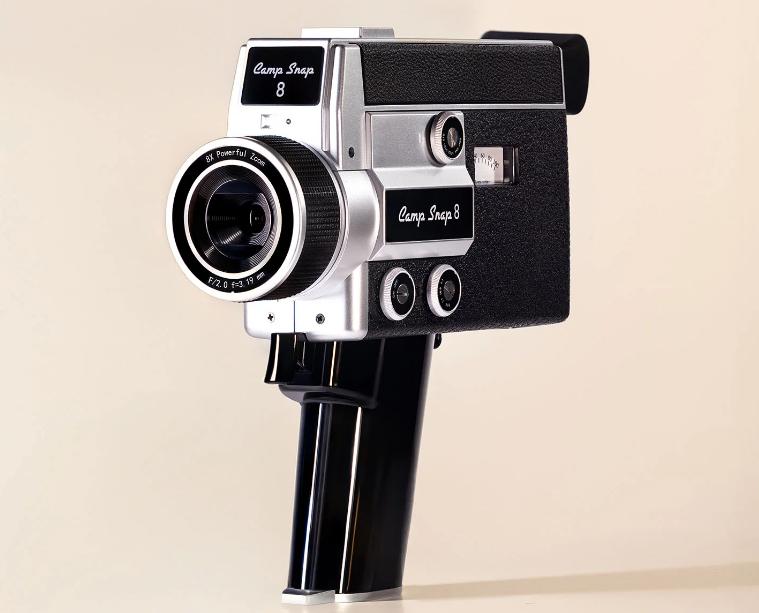ゲオ限定のデジカメ。4K動画が撮れて99gです。5,478円です