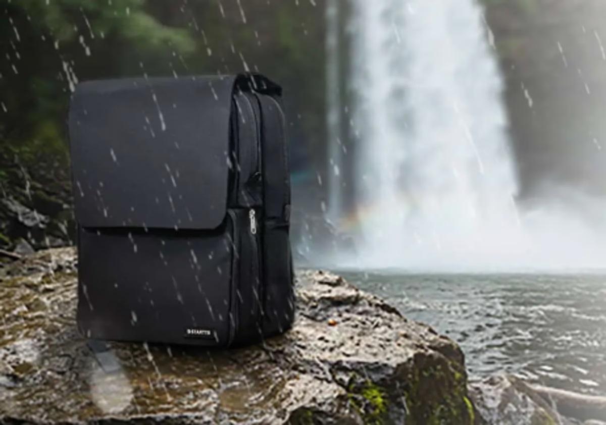 あらゆる水濡れから守ってくれる超防水バックパックRAIN-force