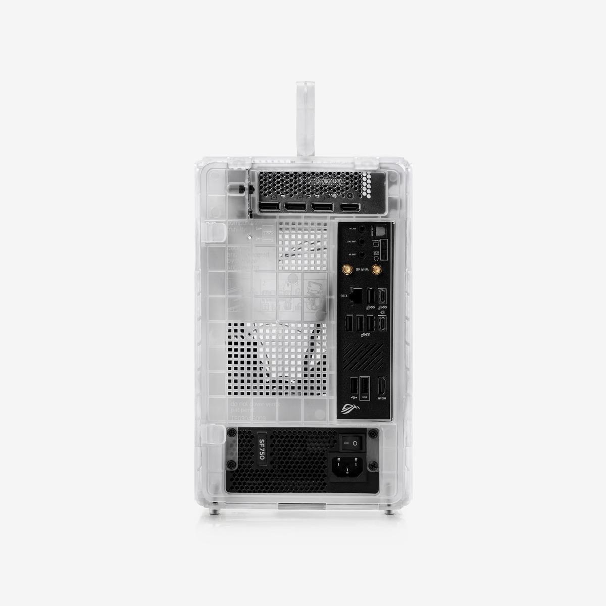 ビジュ良すぎなPCケース。「0円」で