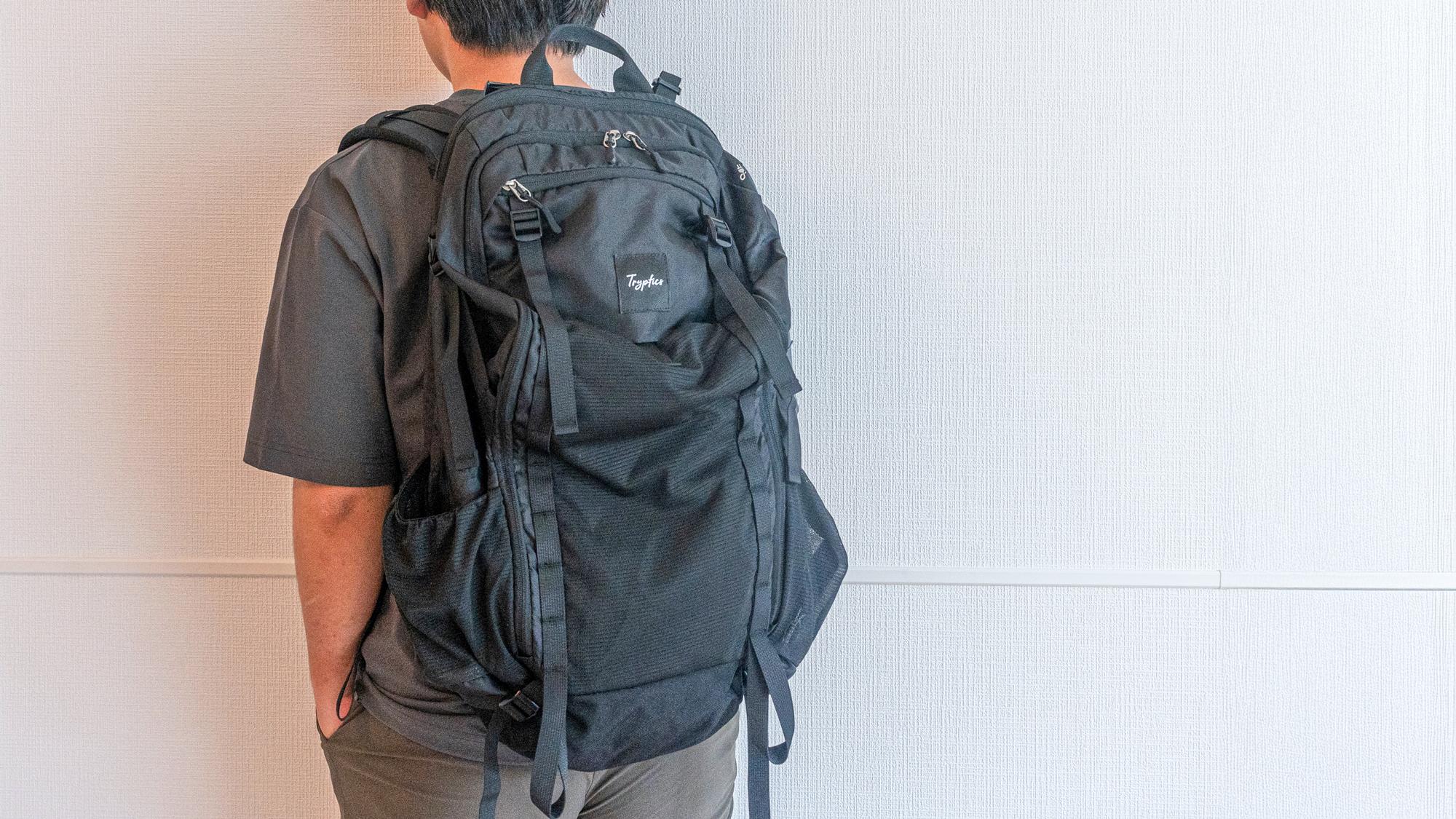 登山用技術で負担軽減。Trypticsはガジェット�満載でも疲れにくい大容量バックパックでした