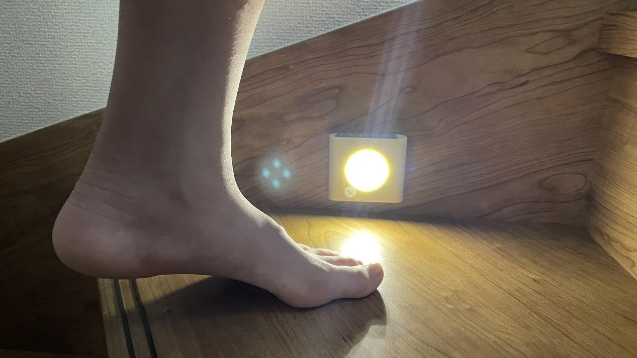 IKEA　ライト　2個 停電時に足元を照らす。イケアのセンサーライト。2個でたったの999円