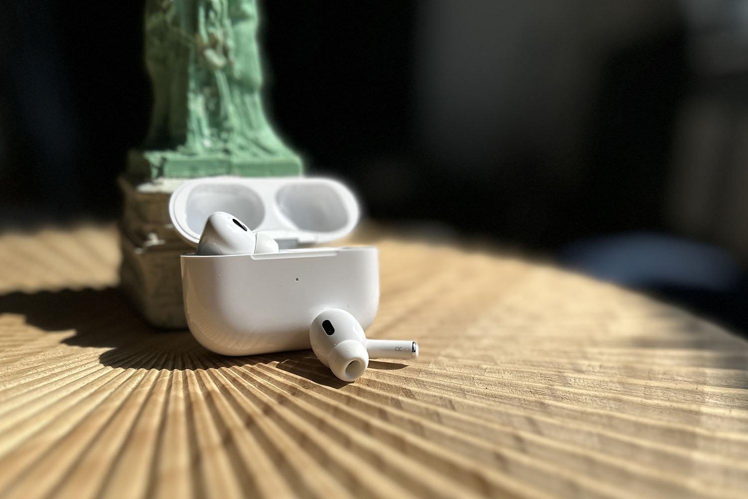 美品 コラボ 限定 RIMOWA × B&O Beoplay H9i ヘッドホン Bang & Olufsen x RIMOWA－Beoplay H9i ヘッドフォン