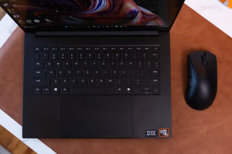 14インチ最強ゲーミングPC「Razer Blade 14」。ネックはトラックパッド