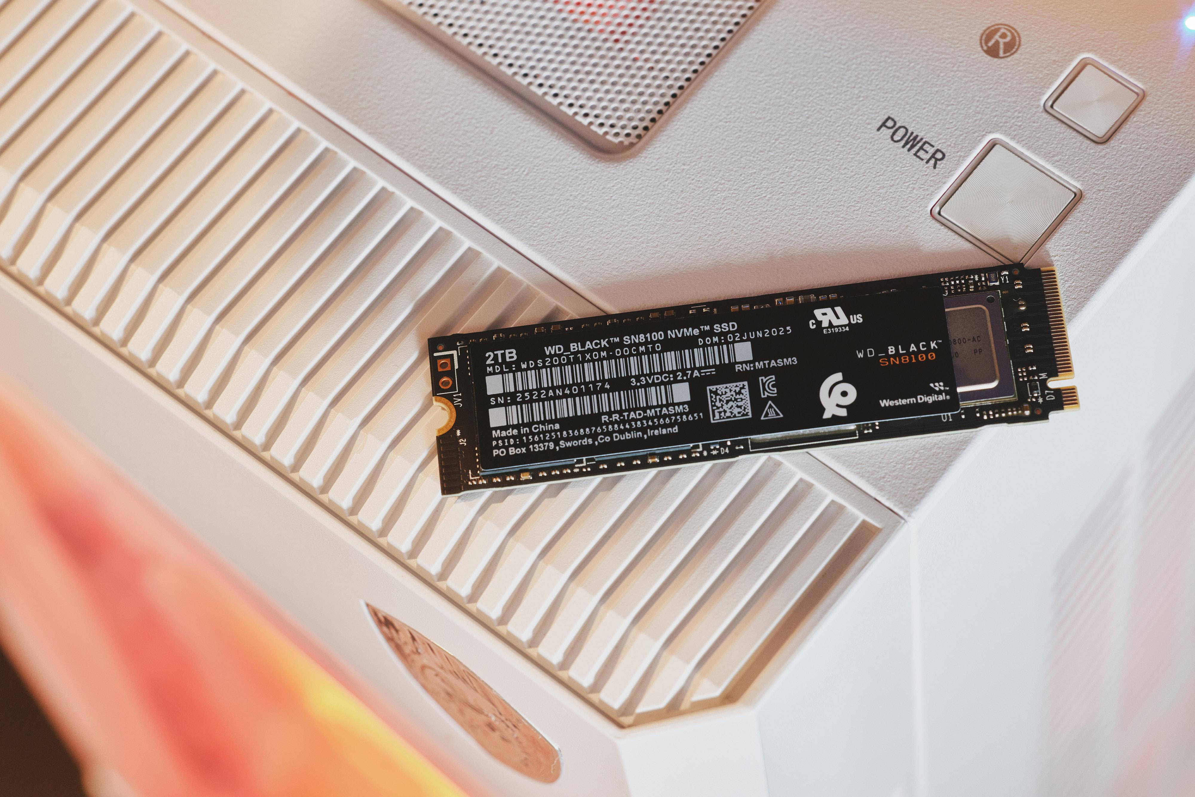 桁違いの速度。最大14,900MB/秒の超速SSDをゲーマー＆動画ディレクター