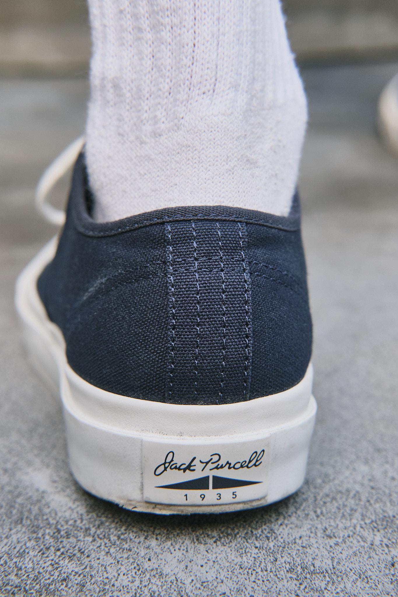 ローテクなデザインにハイスペ機能を搭載。カート・コバーンが愛した