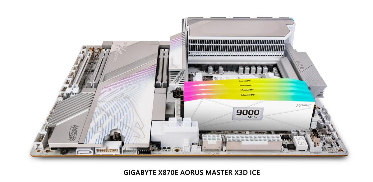 Xfinity DDR5メモリ 2枚セット 32GB white 自分のことを語り出すディスプレイ付きDDR5メモリ | ギズモード・ジャパン