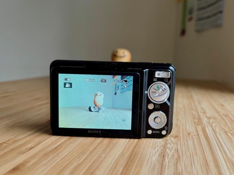 15年以上前のデジカメを使い始めたらQOLが上がりました | ギズモード
