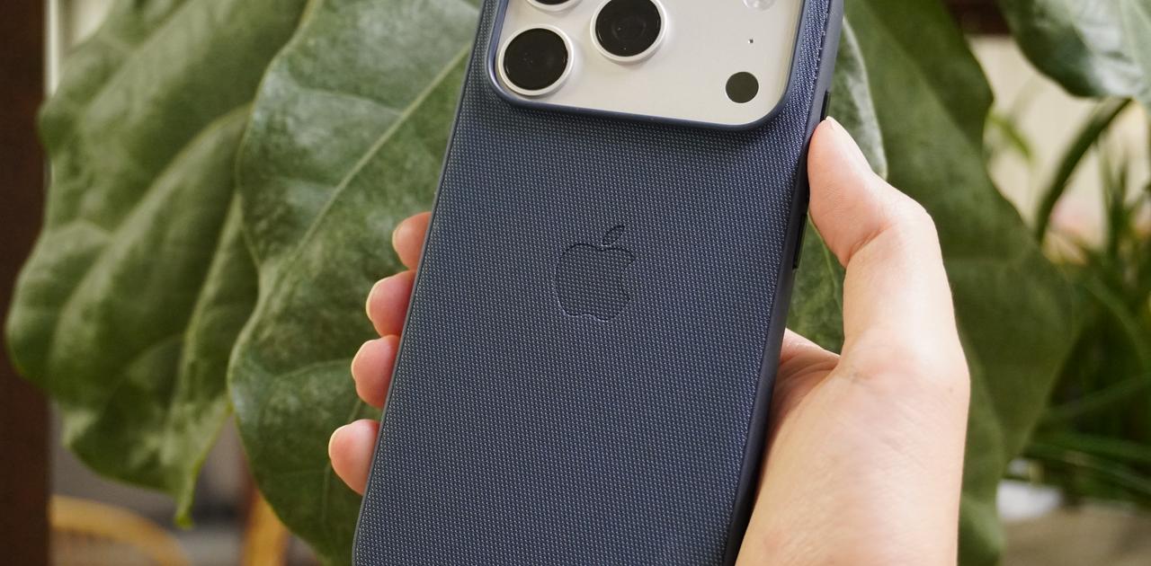 ファインウーブンに代わる新定番。Apple純正｢テックウーブンケース｣を
