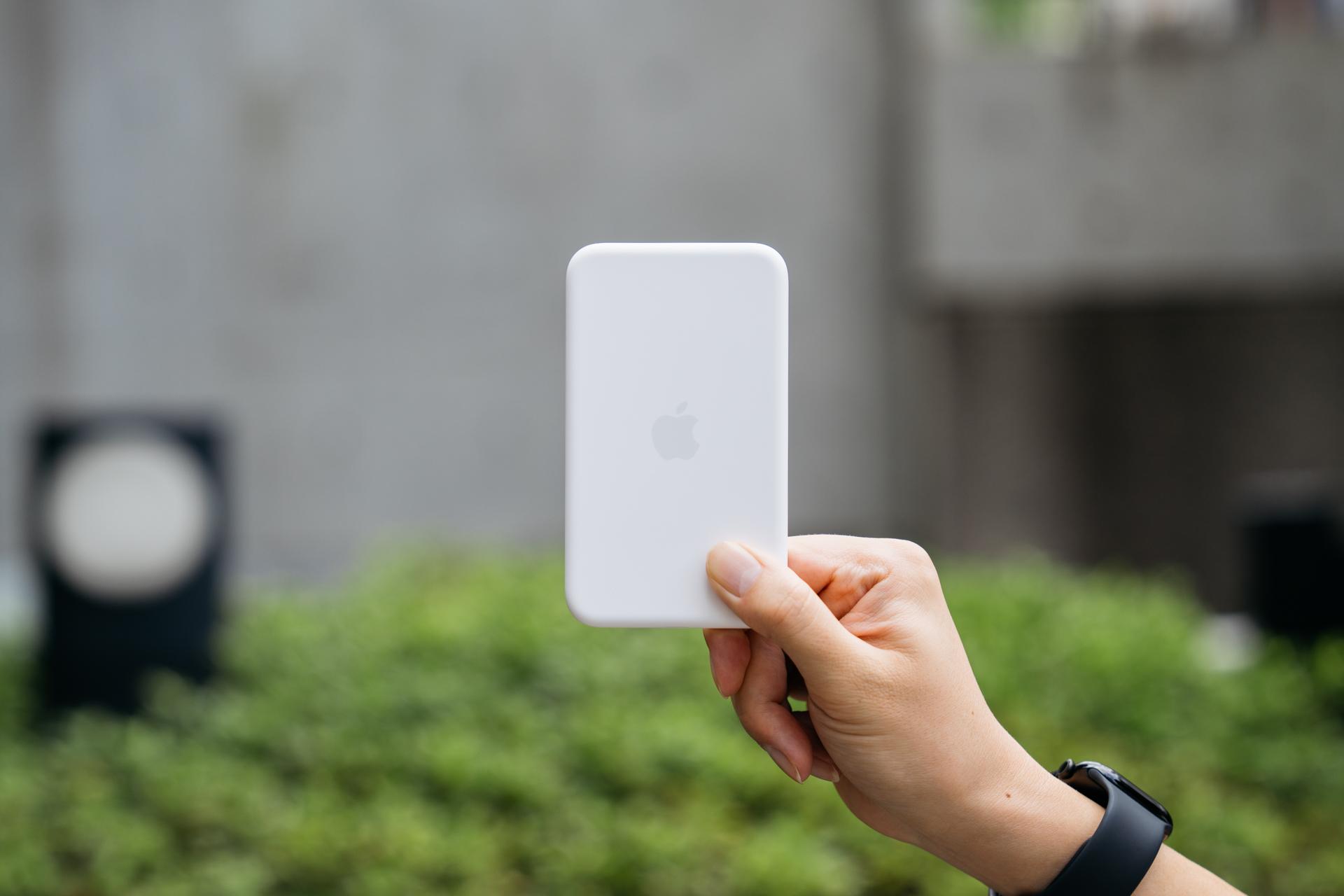 色々言ったけど、iPhone Air専用のMagSafeバッテリー、悪くないかも