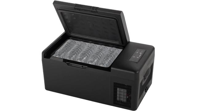 ぬるい飲み物とはサヨナラ。-18℃まで冷える山善の｢走る冷凍庫｣で