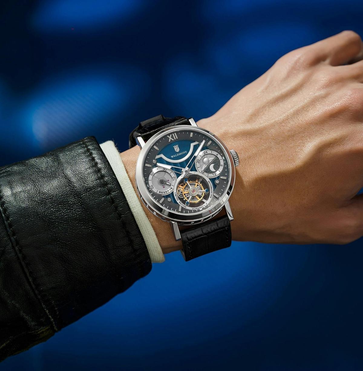 チタン×トゥールビヨンの贅沢仕様だけど手が届きます。ドイツ製