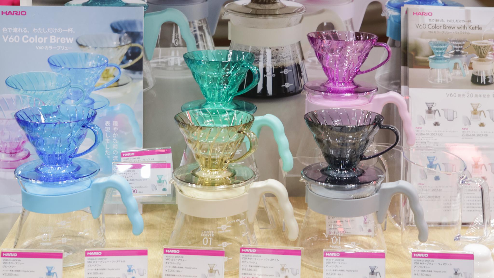 波うつお湯、たゆたうコーヒー。スケルトンなコーヒー器具から目が離せ