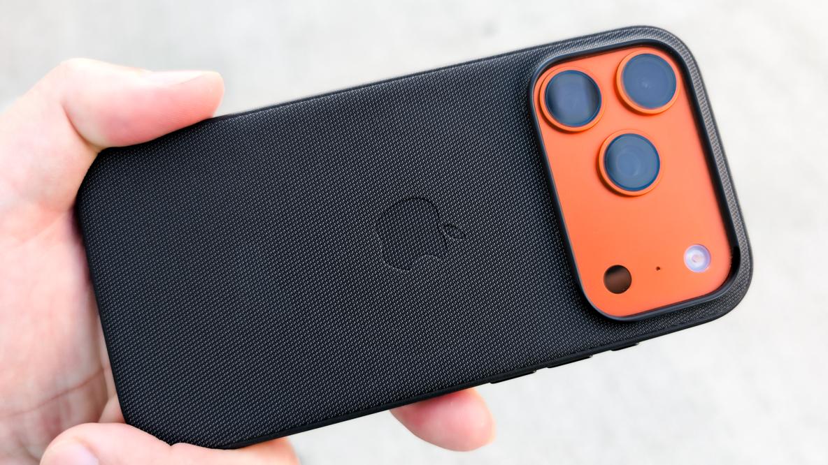 iPhone17Pro 純正シリコンケース・テックウーブンケース MagSafe対応iPhone 17 Proテックウーブンケース - ブルー