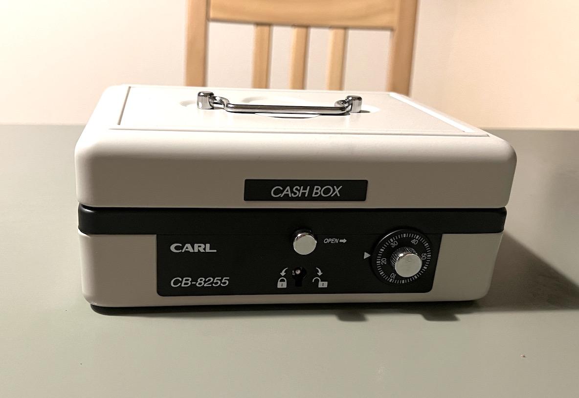 現金は持たないけど、なくせない。キャッシュボックスではじめる“お