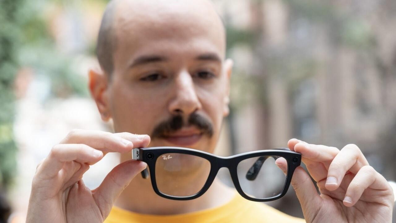こけまくるAI端末たち。だけどRay-Banスマートグラスはなぜ売れている