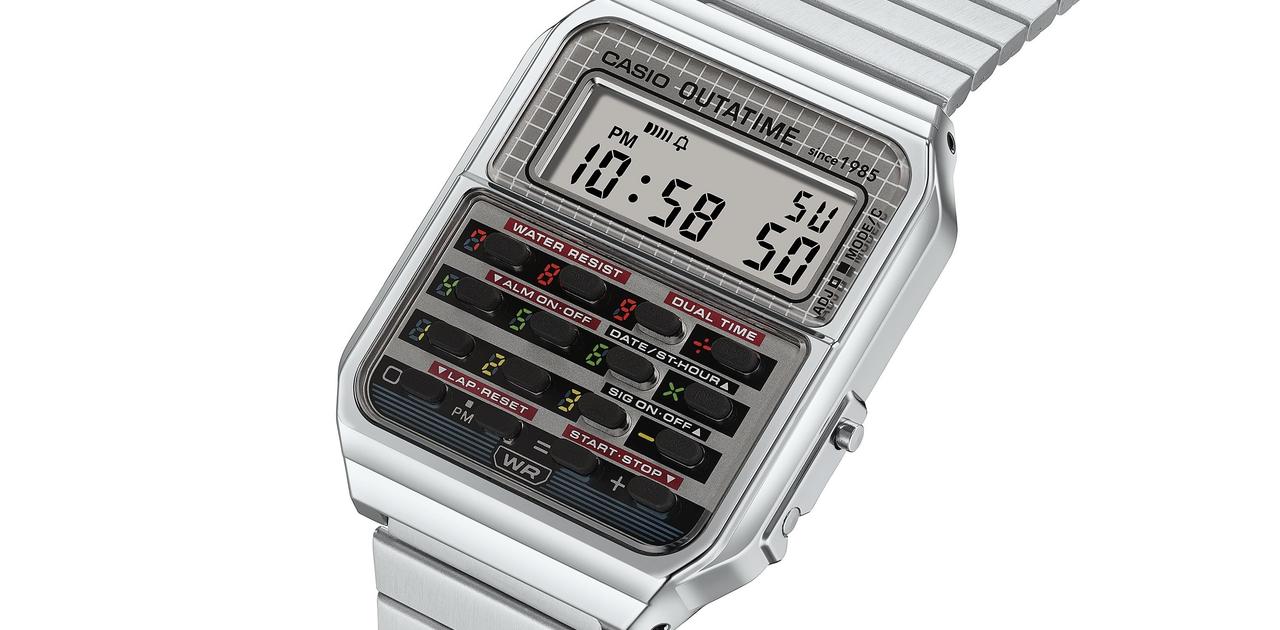 バック・トゥ・ザ・フューチャー＆カシオ限定コラボ デロリアン腕時計多機能デジタル 手首に装着するデロリアン。カシオから『バック・トゥ・ザ