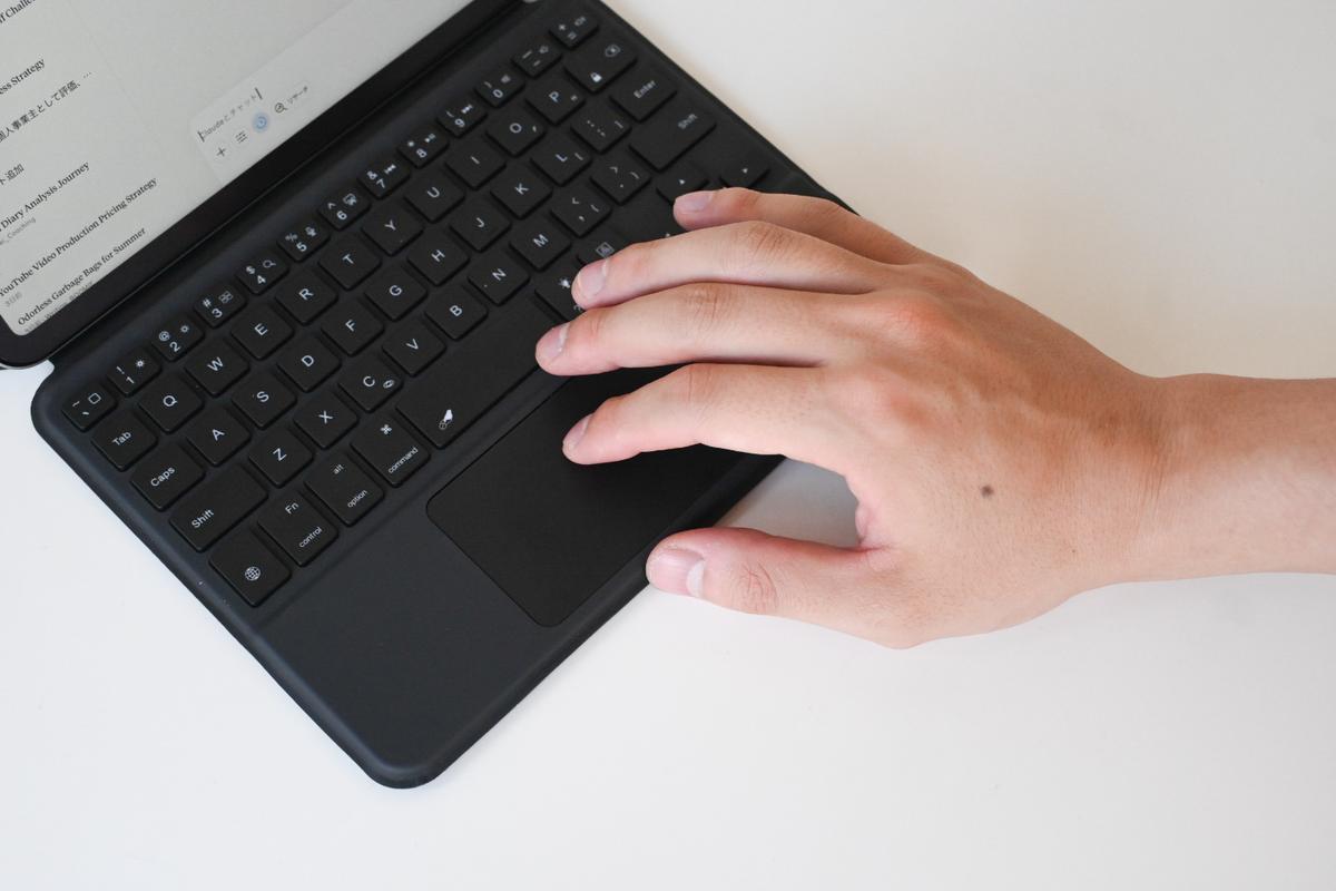 iPad miniを「ミニPC化」する理想のキーボードケース | ギズモード iPad miniを「ミニPC化」する理想のキーボードケース | ギズモード