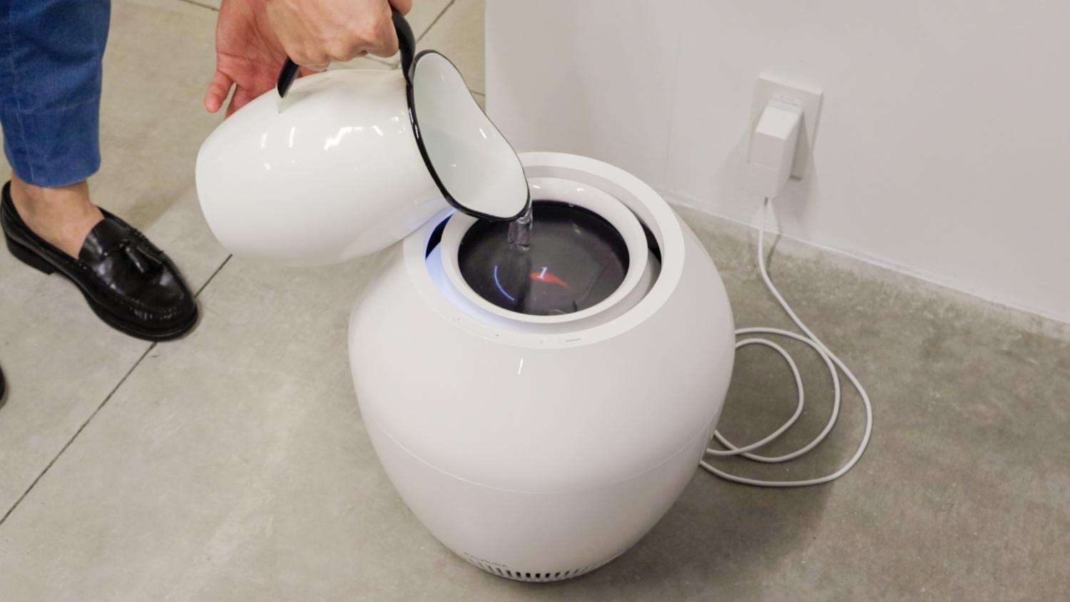 バルミューダの｢加湿だけじゃない加湿器｣。“アンビエント機能”で日々の