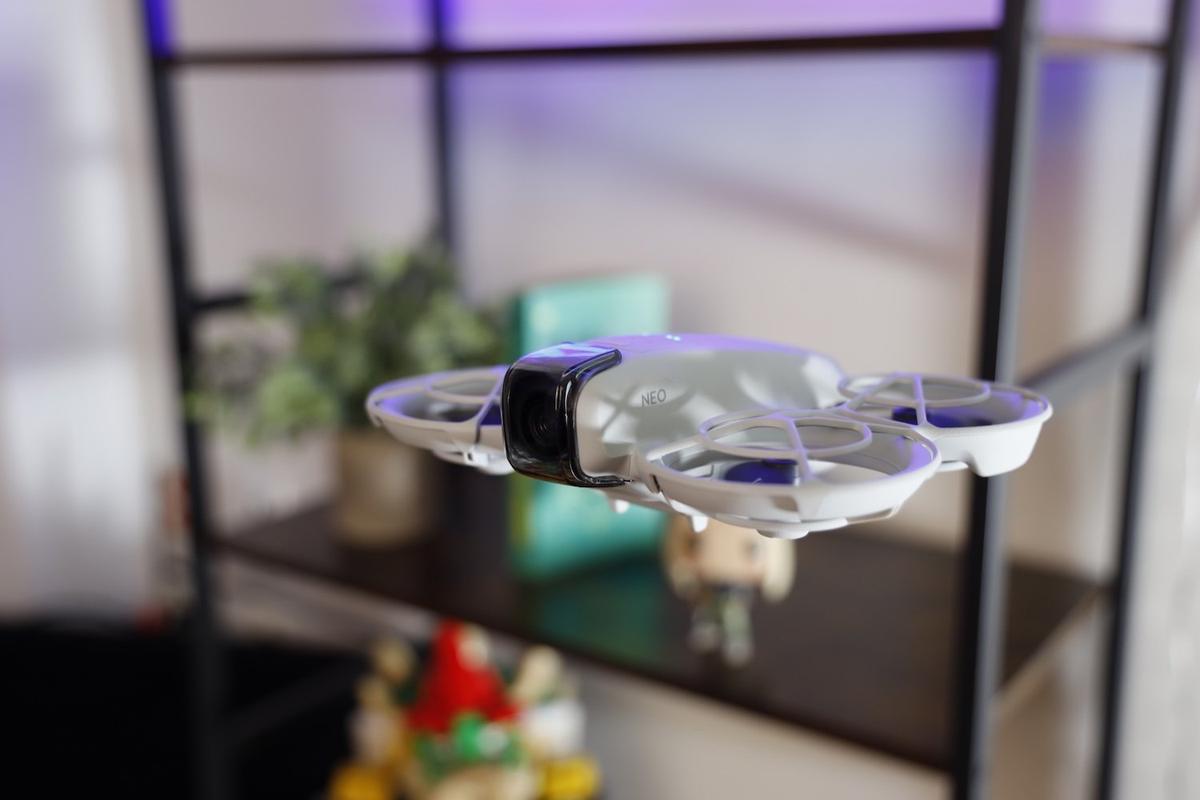 超小型ドローン「DJI Neo 2」発表の噂、でもアメリカでは買いたくても 