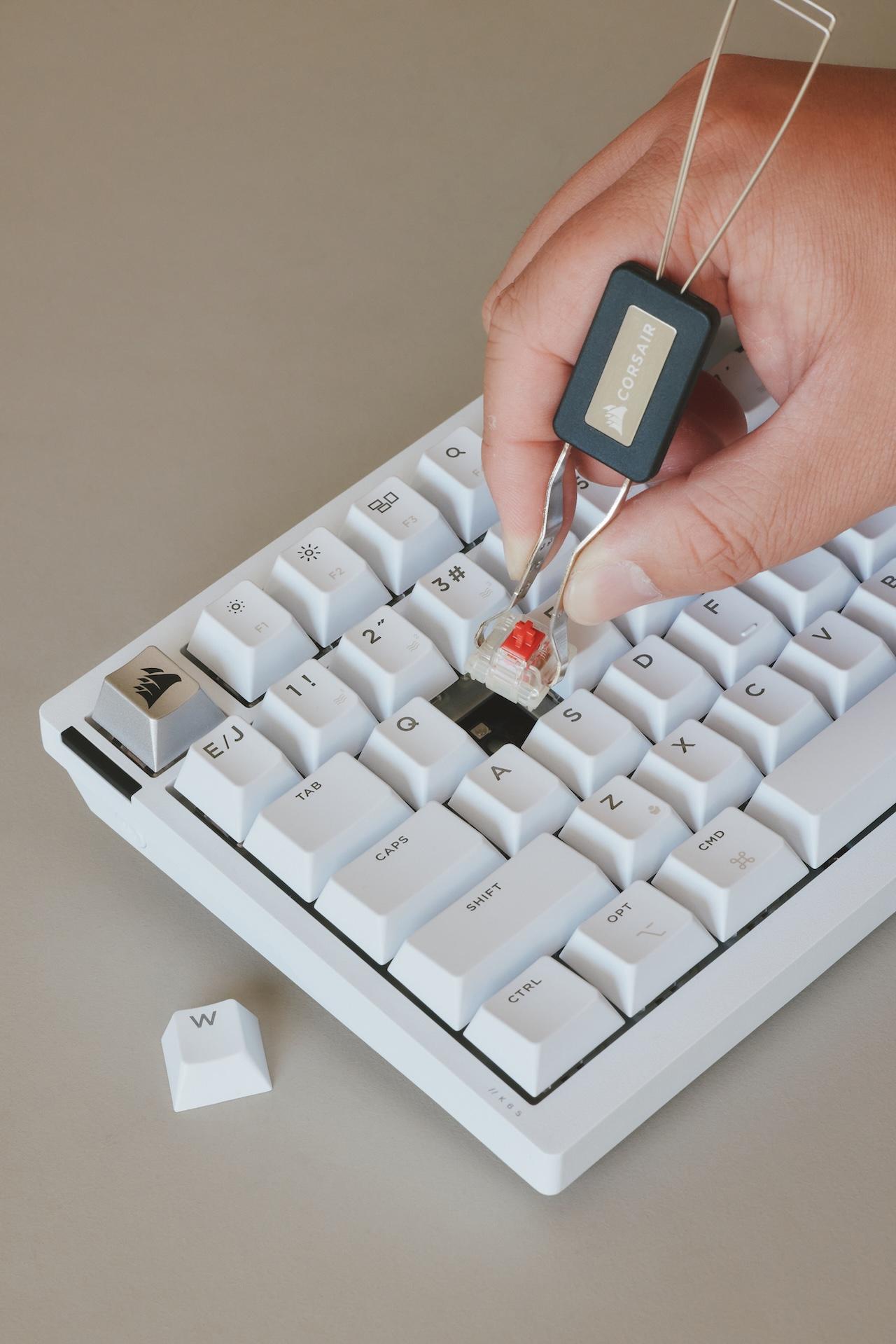 Macでも超快適に楽しめるゲーミングキーボードとマウスが出たぞ