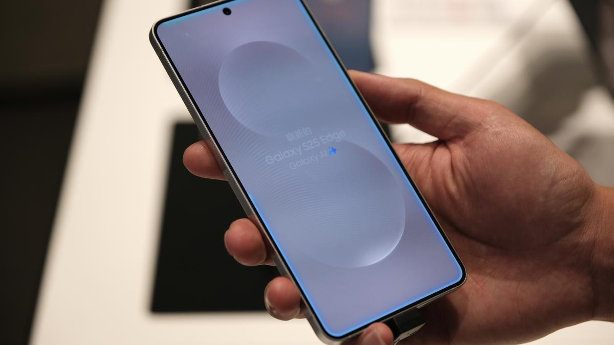 薄くなりすぎて消滅説もあったGalaxy Edge…でもサムスンは諦めていない 