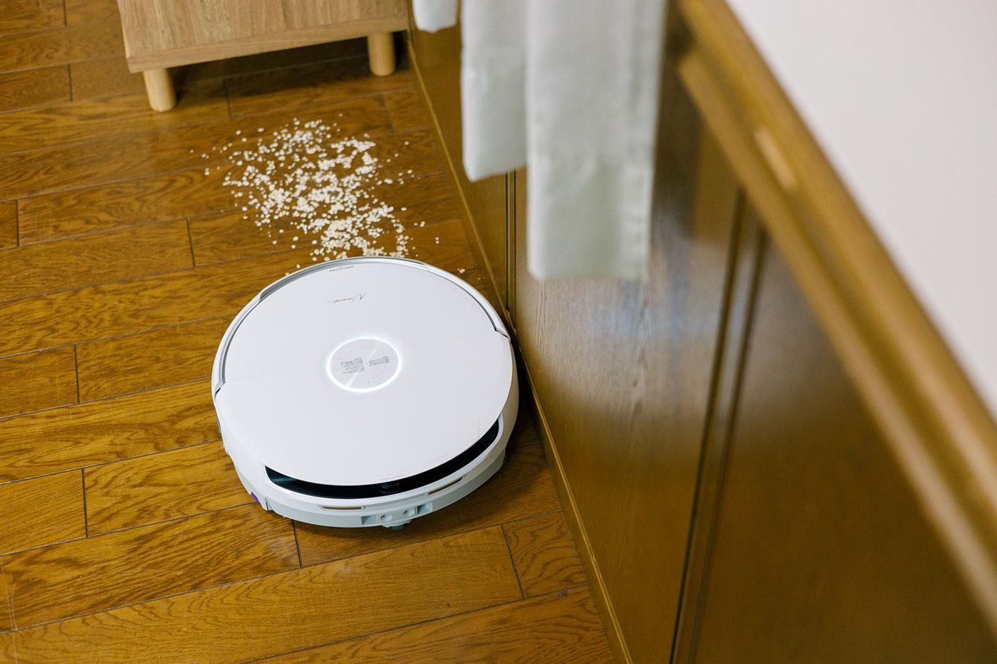 もうケーブルを噛まない！雑巾がけまで全部おまかせの高級ロボット掃除