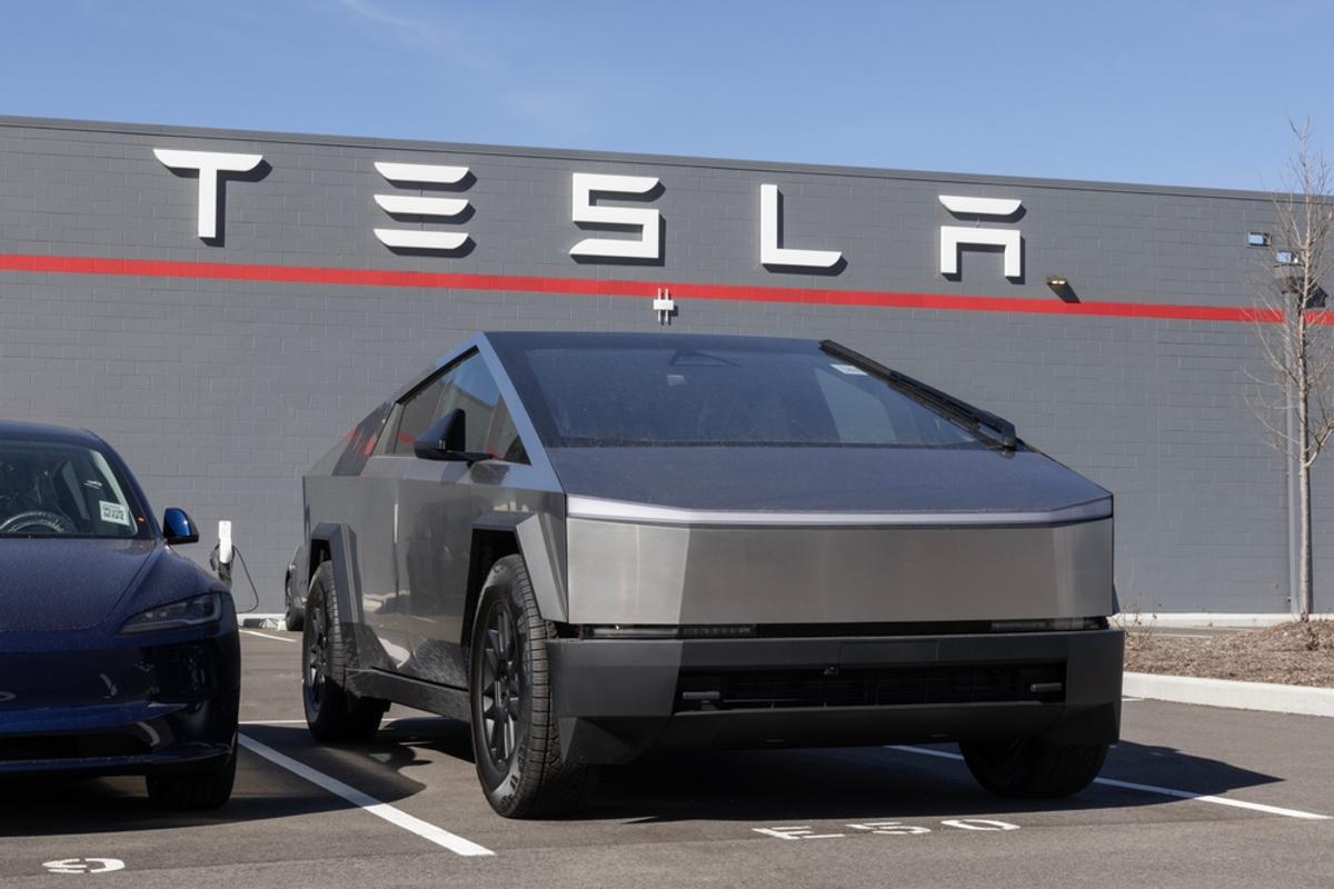 またですか？ Teslaがサイバートラックをリコール | ギズモード・ジャパン