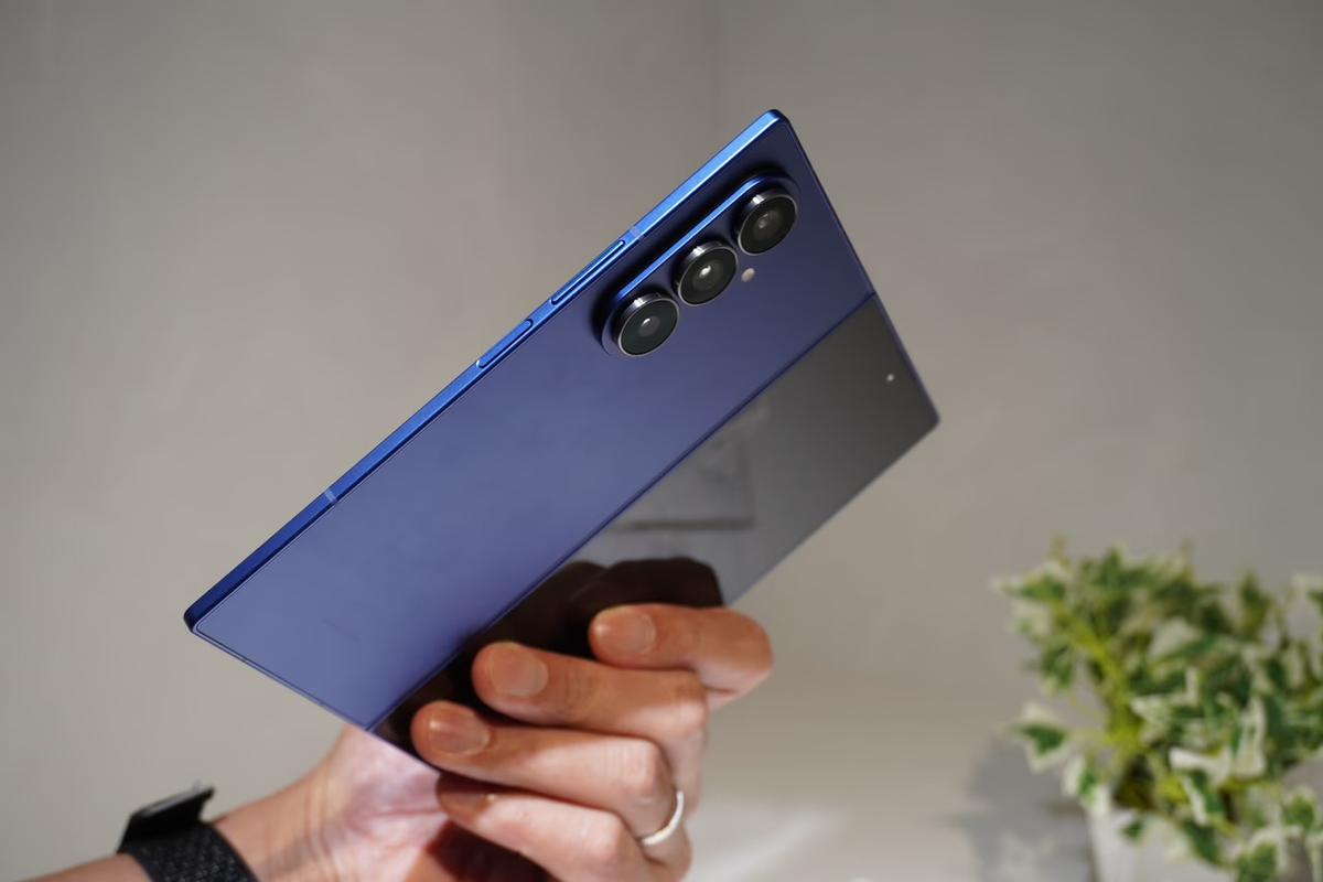 Galaxy Z Fold8はバッテリー容量アップでSペン対応かも | ギズモード
