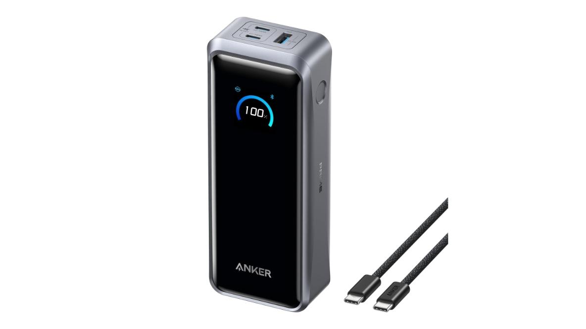 300Wの威力でまとめてチャージ。Ankerのバケモノバッテリー20％OFFで