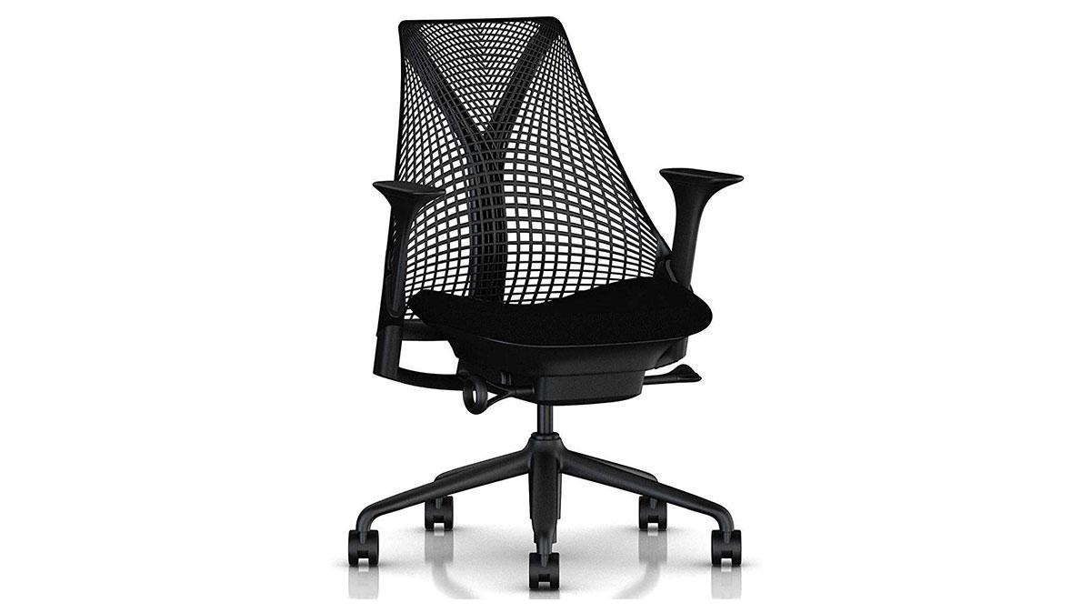 背中が喜ぶ椅子”がセール中。ハーマンミラーの名作｢セイルチェア｣が25