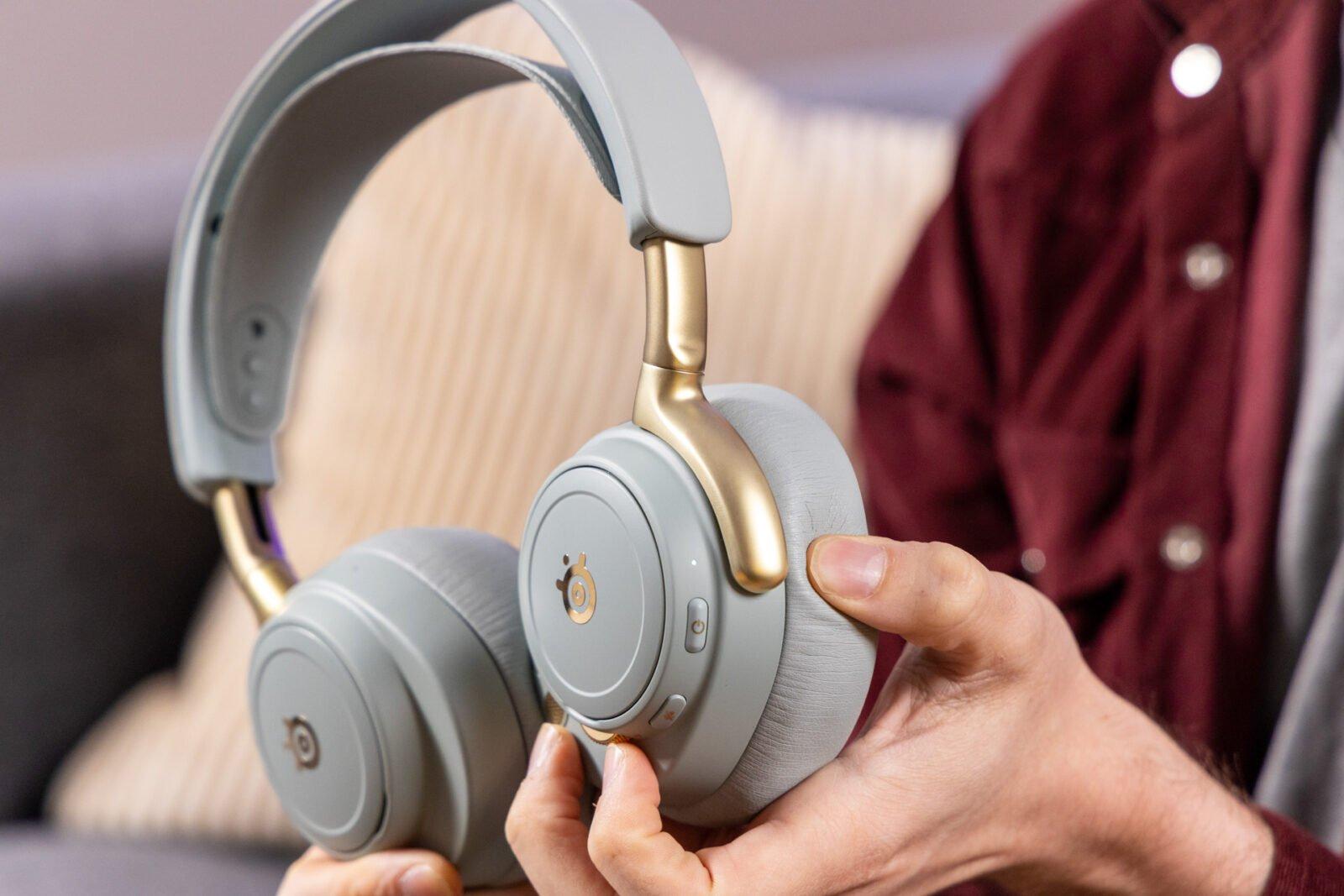 SteelSeries Arctis Nova Elite レビュー：この値段なら素晴らしくない