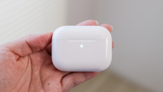 AirPods Pro 3が、人混みでの移動を楽にしてくれた。｢心の静寂｣を