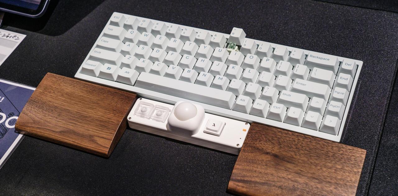 もうすぐクラファン開始の｢Nape Pro｣がKeychronの最新キーボードと共演
