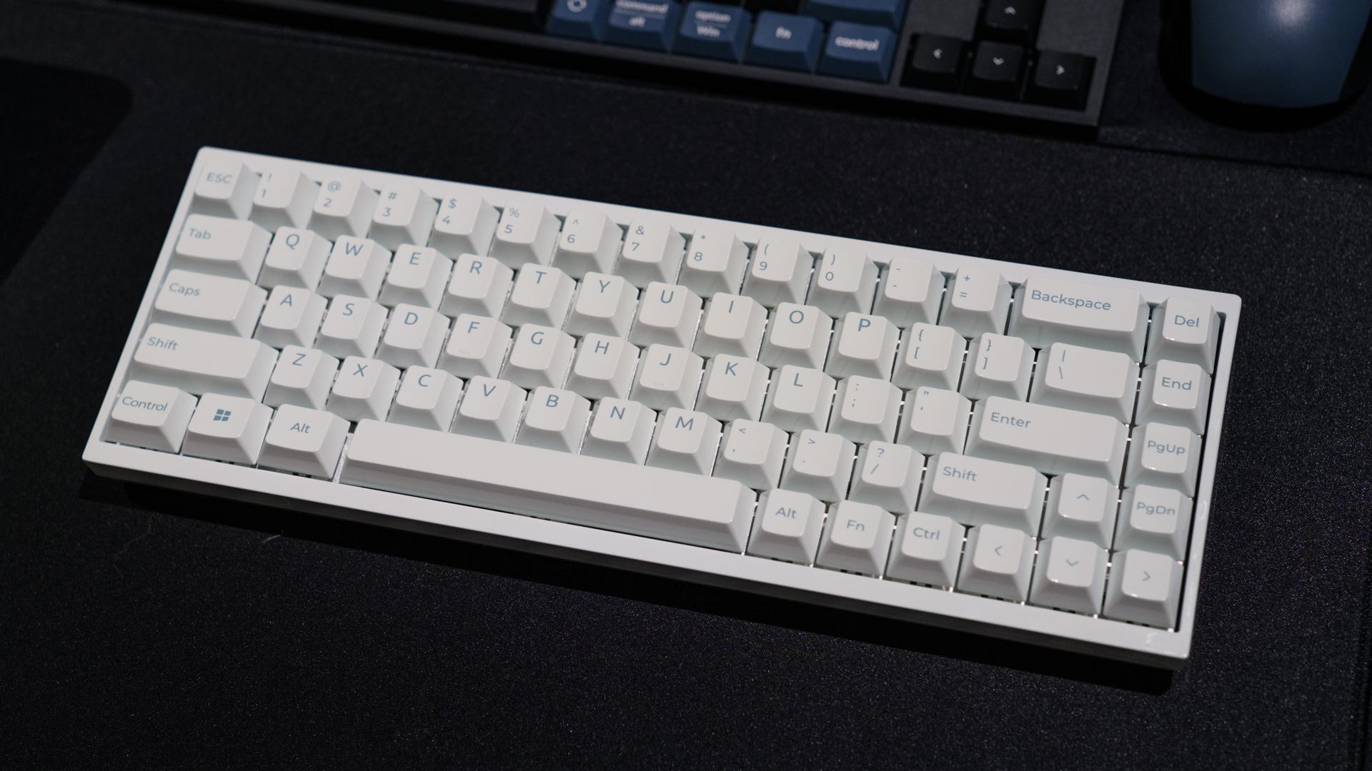 もうすぐクラファン開始の「Nape Pro」がKeychronの最新キーボードと