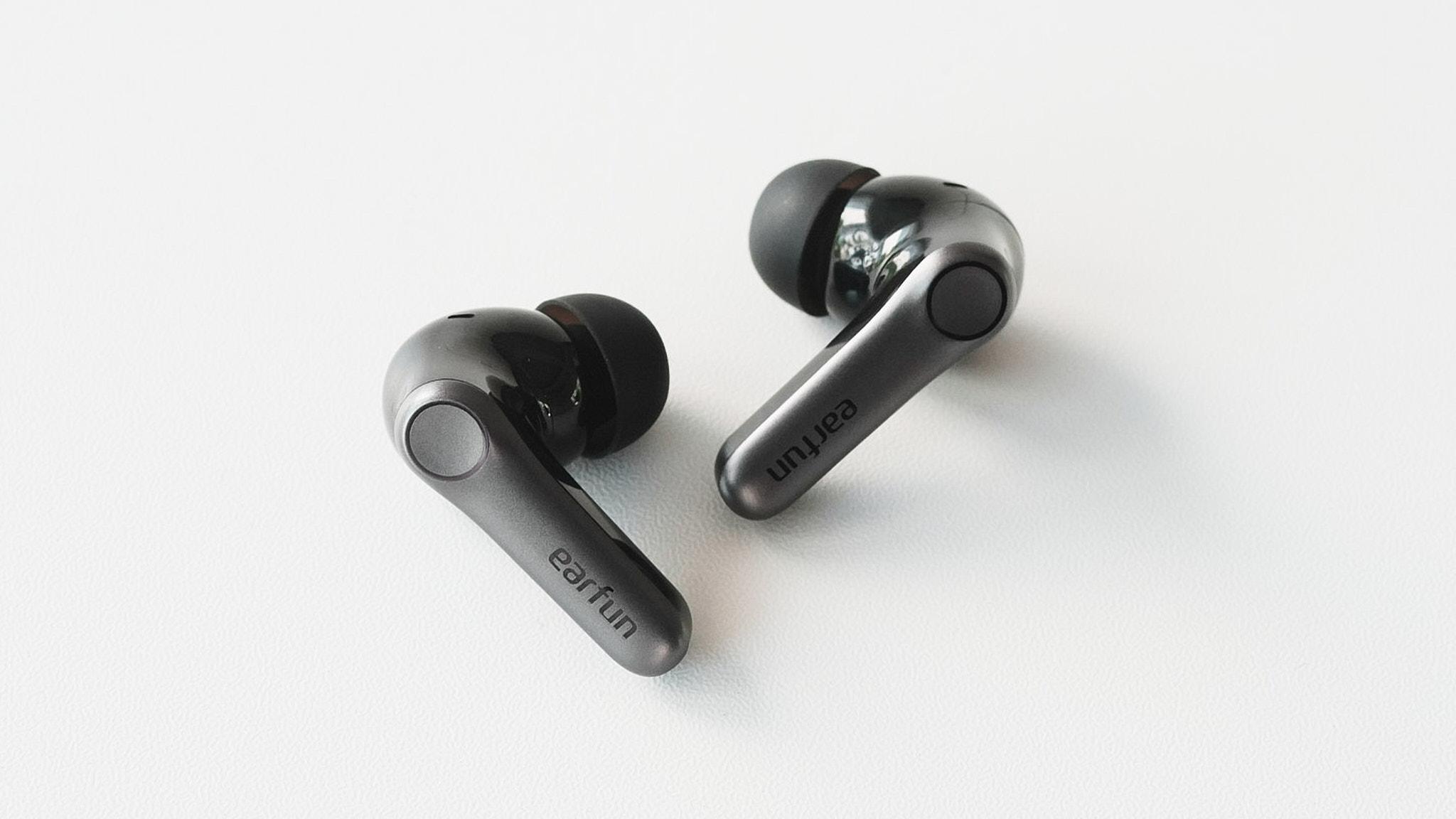 コスパ｣とはまさにコレ。約1万円の全部入りイヤホンに驚いた