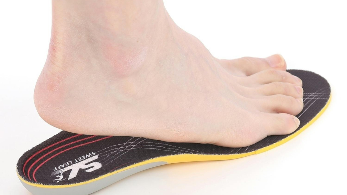 指先で「シュー」。空気圧で“育てる”インソールが、いつもの靴の歩行感を変えるかも