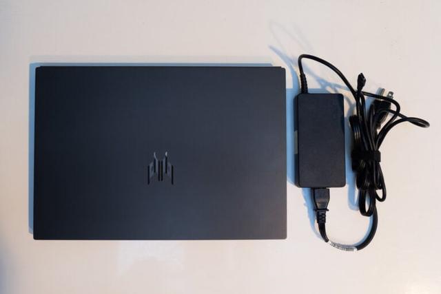 Acer-Predator-Triton-14-01-768x512