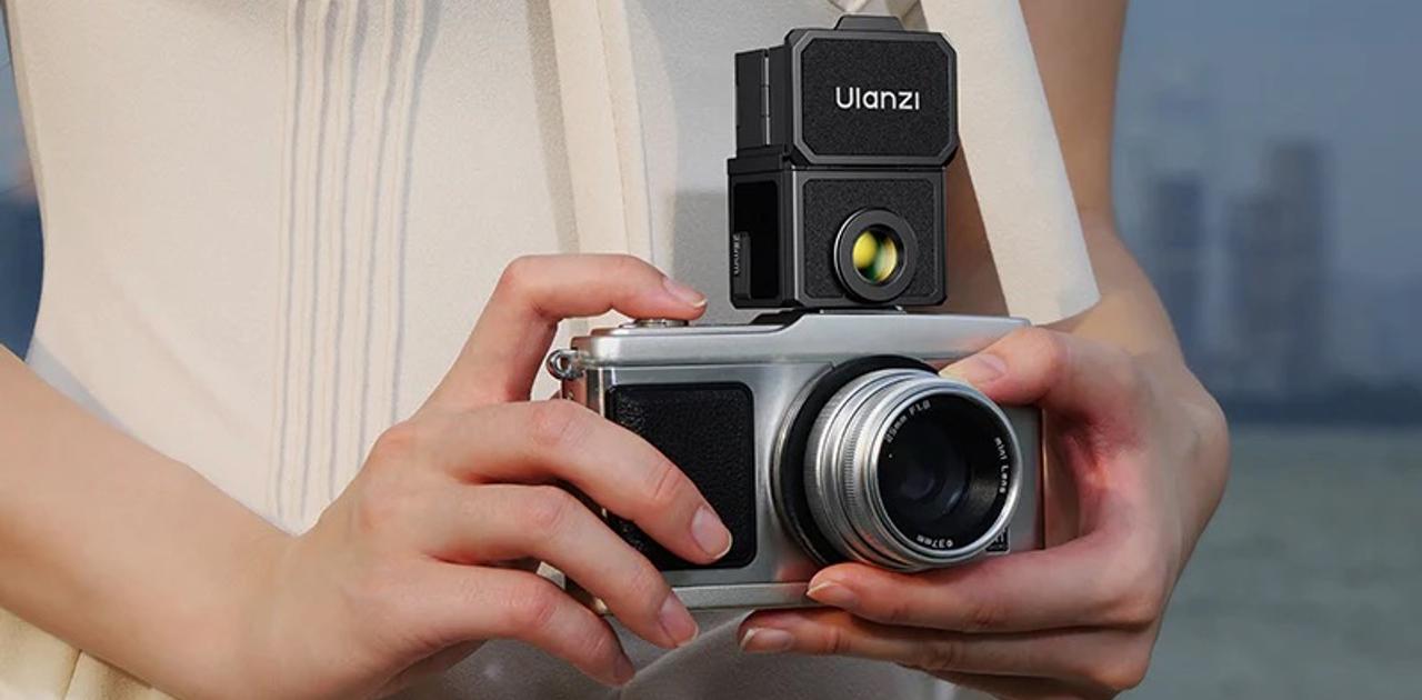 どんなカメラも｢二眼｣になるファインダー。そもそも二眼って何