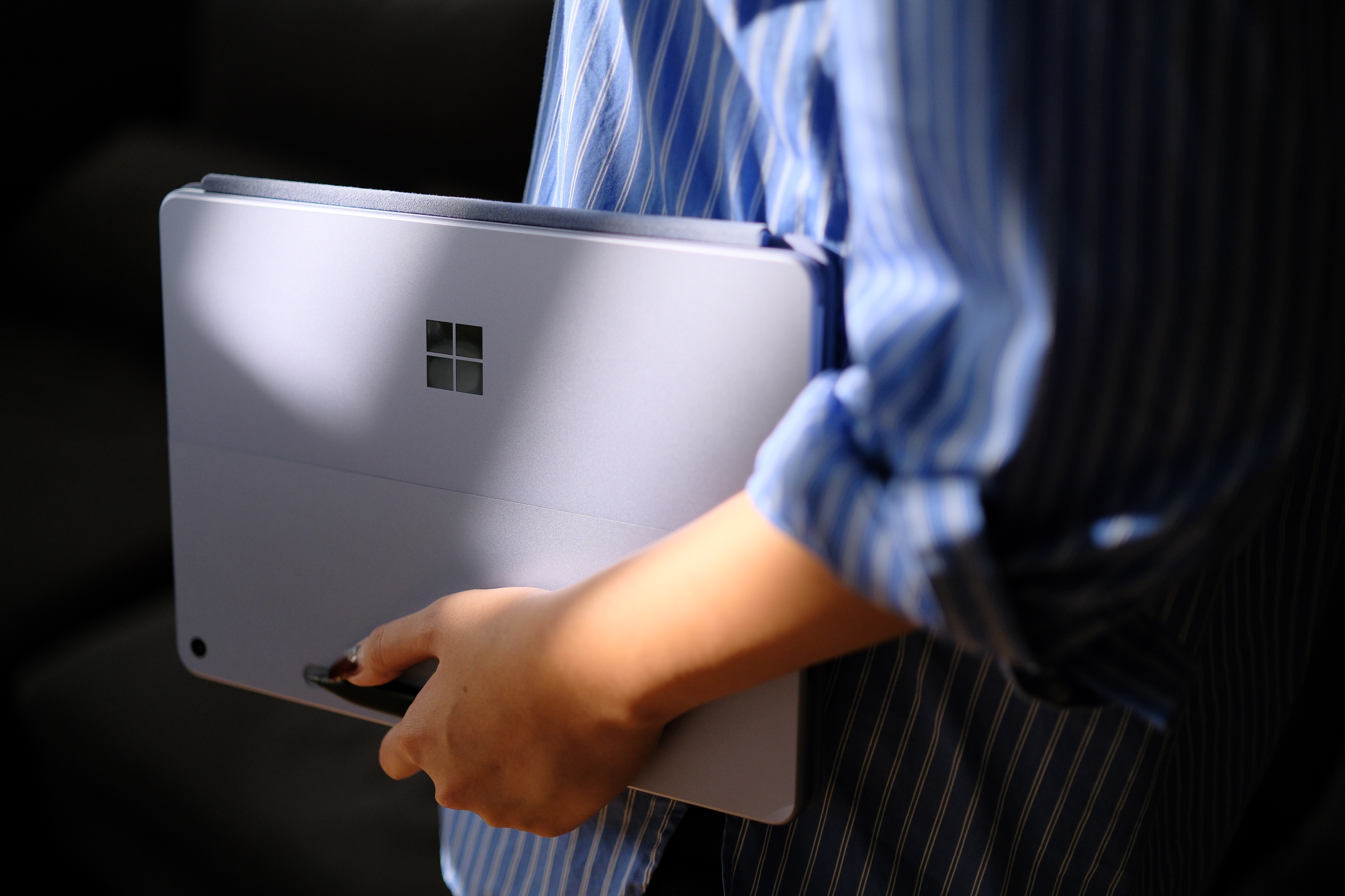 Windows 初心者が「Surface Pro 12 インチ」を数日使った結果→シゴデキ気分爆上がり!