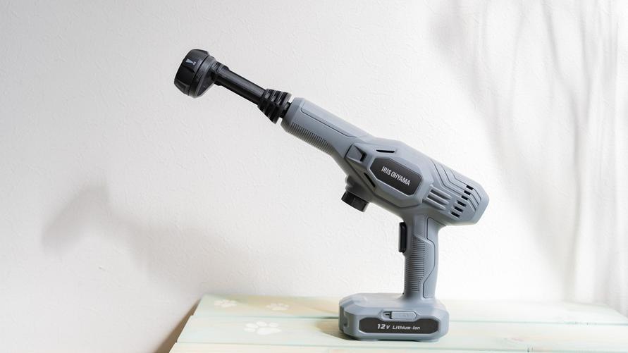 よ*ん様 高圧洗浄機　アイリスオーヤマ アイリスオーヤマの｢ハンディ高圧洗浄機｣で、かんたん洗車が叶った話
