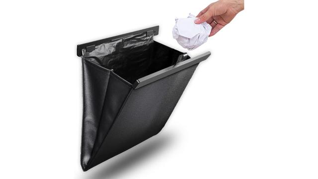 毎日のチャリ移動にぴったり。夜道でキラっと光る大容量ロールトップ