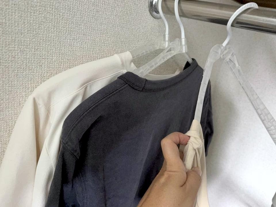 洗濯のあのイライラを解決する折り畳みハンガー。干すときも取り込みも超快適に